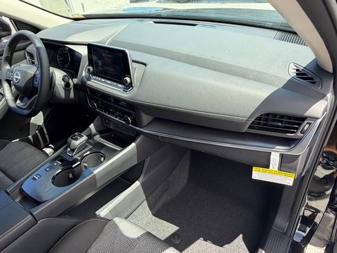 New 2026 Nissan Rogue SV FWD image 8