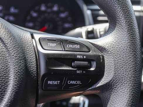 Used 2023 Kia Rio S FWD image 31