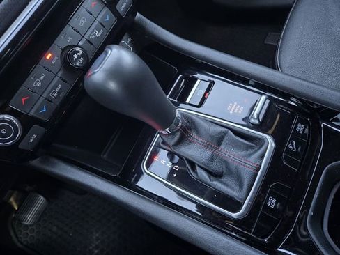 Used 2024 Jeep Compass Trailhawk image 22