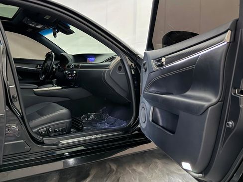 Used 2018 Lexus GS 350 F Sport RWD image 24