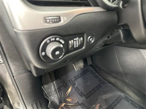 Used 2015 Jeep Cherokee Trailhawk w/ Comfort/Convenience Group image 23