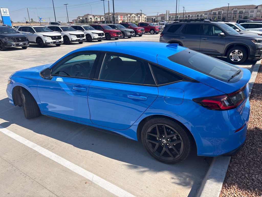 Used 2025 Honda Civic Sport image 4