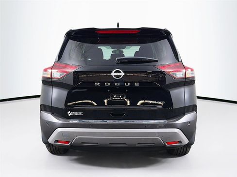 Used 2023 Nissan Rogue SV AWD/4WD image 6