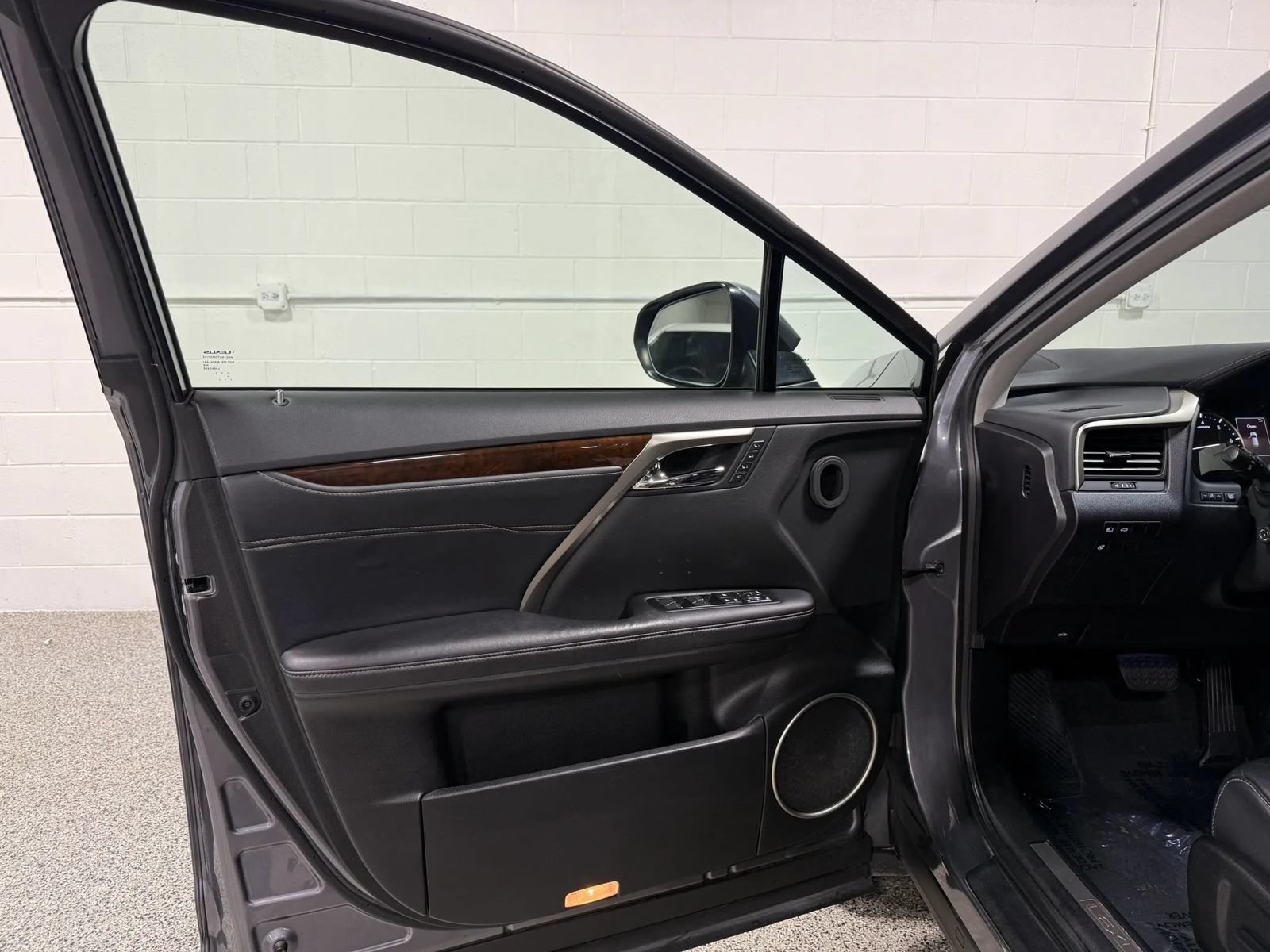 Used 2017 Lexus RX 350 AWD w/ Premium Package image 10