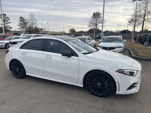 Used 2022 Mercedes-Benz A 220 A 220 w/ AMG Line image 5