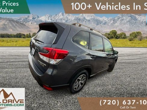 Used 2022 Subaru Forester Premium image 5