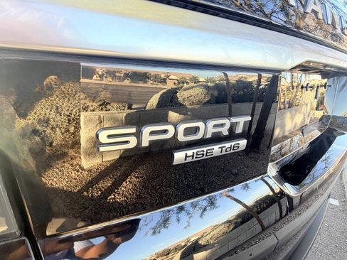 Used 2016 Land Rover Range Rover Sport HSE image 7