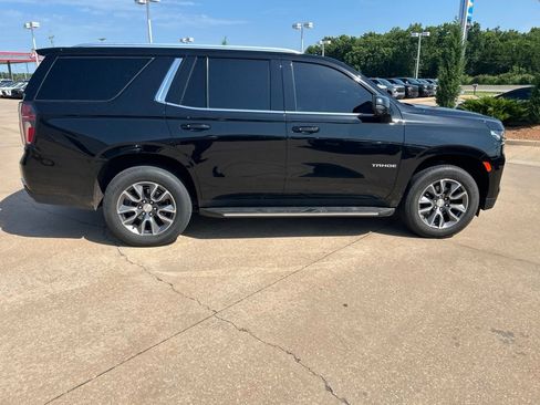 Used 2022 Chevrolet Tahoe LT w/ Luxury Package AWD/4WD image 7
