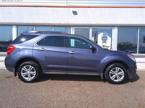 Used 2014 Chevrolet Equinox LT w/ Safety Package AWD/4WD image 4