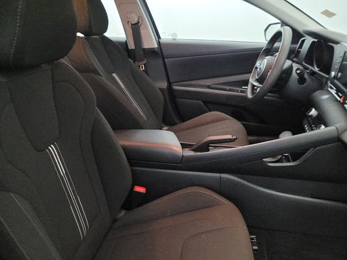 Used 2023 Hyundai Elantra SEL FWD image 21