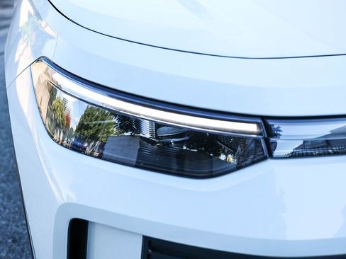 New 2026 Volkswagen Tiguan S image 13