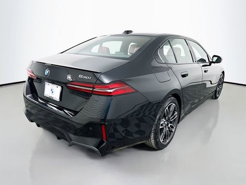 Used 2025 BMW 530i w/ M Sport Package image 5
