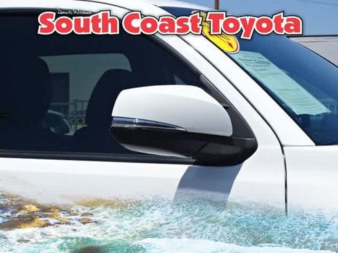 Used 2017 Toyota Tacoma TRD Sport RWD image 7