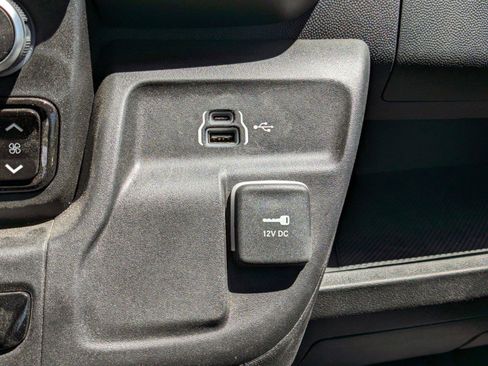 New 2024 RAM ProMaster 3500 w/ Delivery Van Package image 21