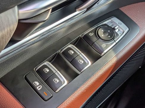 Used 2024 Kia Telluride SX AWD/4WD image 23