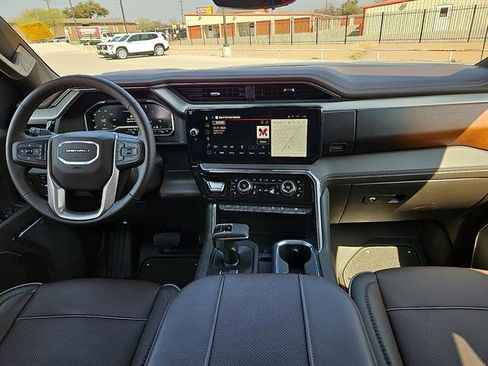 Used 2024 GMC Sierra 1500 Denali w/ Denali Reserve Package image 10