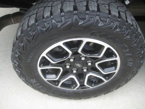 Used 2022 Ford F150 XLT w/ Equipment Group 302A High AWD/4WD image 9