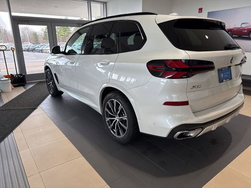 Certified 2026 BMW X5 xDrive40i image 4