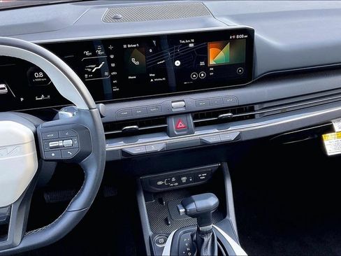 Used 2025 Kia K4 GT-Line w/ GT-Line Premium Package FWD image 6