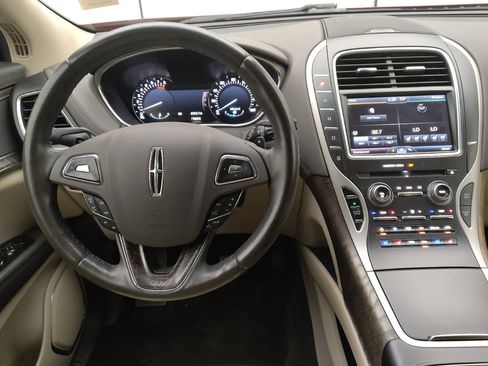 Used 2016 Lincoln MKX Reserve w/ Climate Package image 22