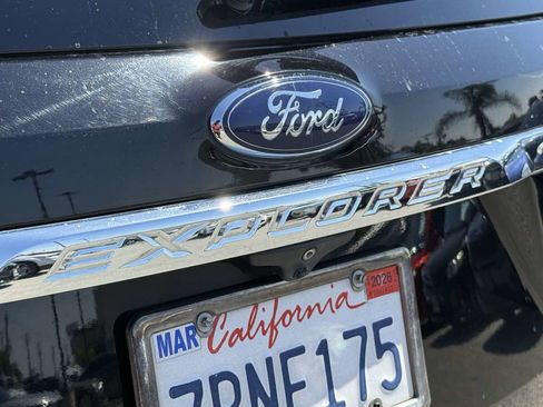 Used 2016 Ford Explorer XLT w/ Equipment Group 202A image 28