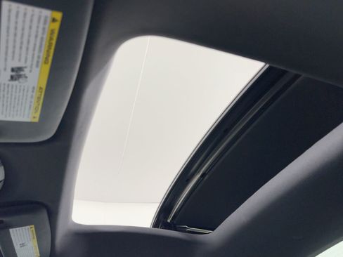 Certified 2025 Porsche 911 Carrera T image 15