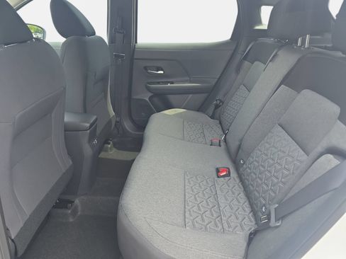 New 2027 Nissan Kicks SV w/ SV Premium Package FWD image 13