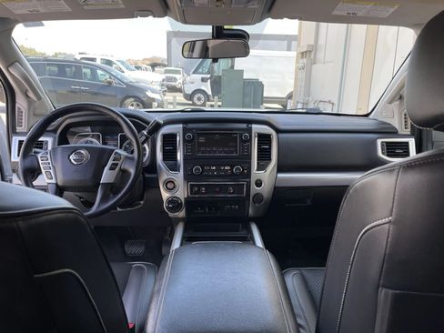 Used 2019 Nissan Titan PRO-4X w/ Pro-4x Utility Package AWD/4WD image 12