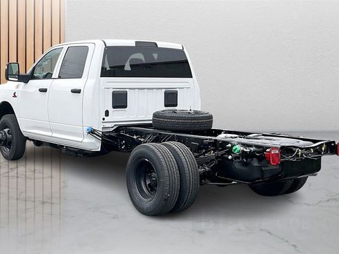 New 2026 RAM 3500 Tradesman AWD/4WD image 7