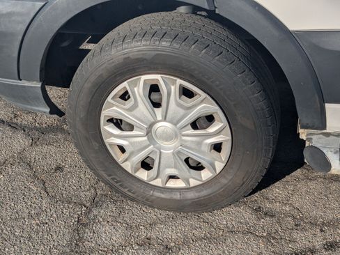 Used 2018 Ford Transit 250 130 Low Roof w/ Exterior Upgrade Package image 13