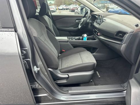 Used 2023 Nissan Rogue SV image 13