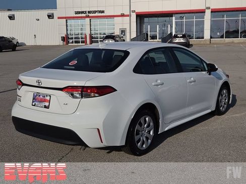 Certified 2025 Toyota Corolla LE FWD image 27