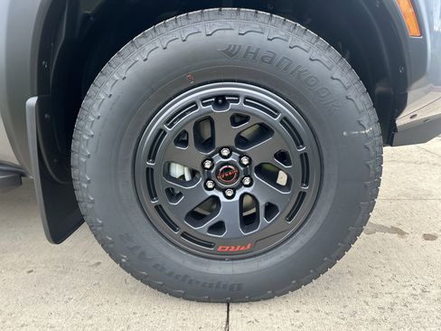 New 2026 Nissan Frontier PRO-4X w/ Tow Package image 8