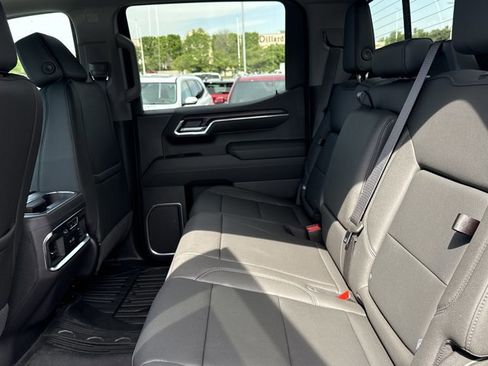 New 2026 GMC Sierra 1500 SLT w/ SLT Premium Plus Package AWD/4WD image 6