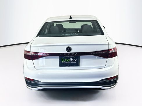 Used 2025 Volkswagen Jetta Sport FWD image 7