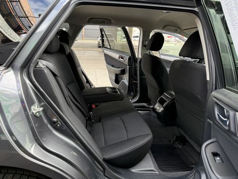 Used 2019 Subaru Outback 2.5i Premium w/ Popular Package #2 AWD/4WD image 17