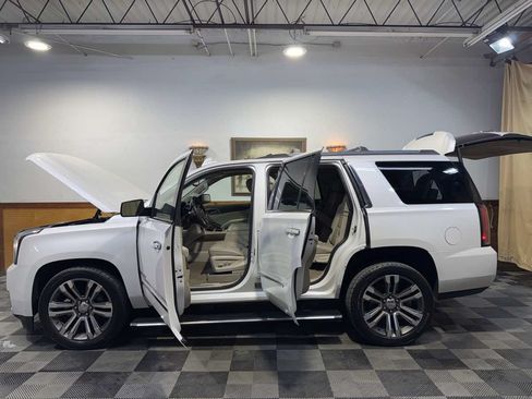 Used 2019 GMC Yukon Denali w/ Denali Ultimate Package AWD/4WD image 12