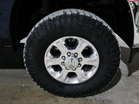 Used 2021 RAM 2500 Lone Star w/ Level 1 Equipment Group w/2_Y AWD/4WD image 17