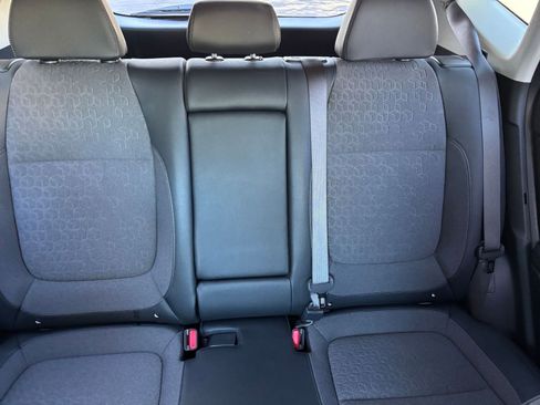 Used 2025 Kia Seltos S image 32