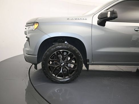 Used 2025 Chevrolet Silverado 1500 RST w/ Convenience Package II AWD/4WD image 9