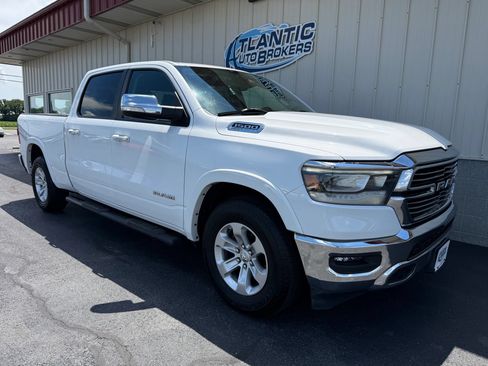 Used 2022 RAM 1500 Laramie AWD/4WD image 4