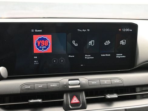 Used 2025 Kia K4 LXS image 16