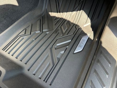 New 2025 GMC Canyon Elevation w/ Convenience Package image 21