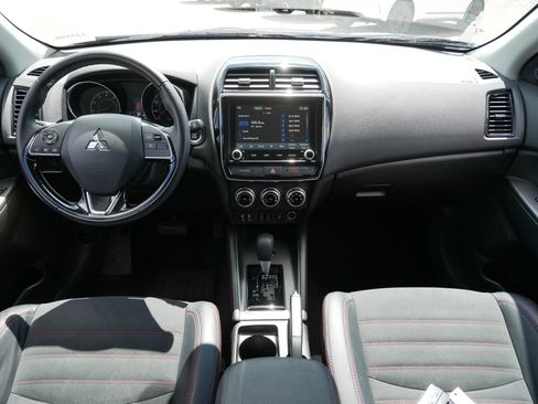 Used 2024 Mitsubishi Outlander Sport SE AWD/4WD image 10