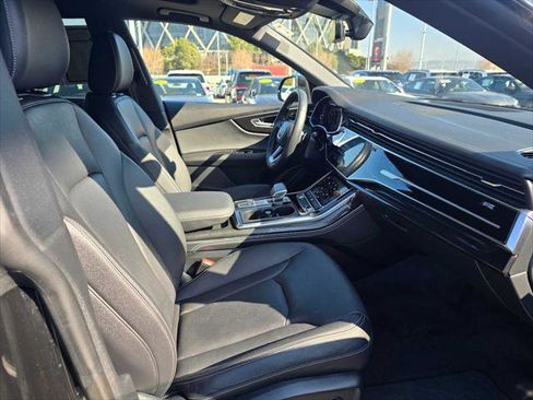 Used 2024 Audi Q8 Premium Plus w/ Premium Plus Package image 11