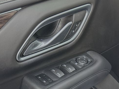 Used 2021 Chevrolet Tahoe LT image 17