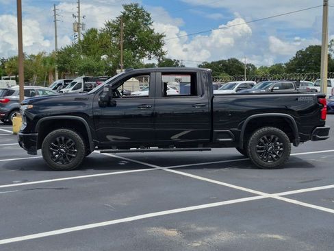 Used 2025 Chevrolet Silverado 2500 LT w/ Trail Boss Package AWD/4WD image 8