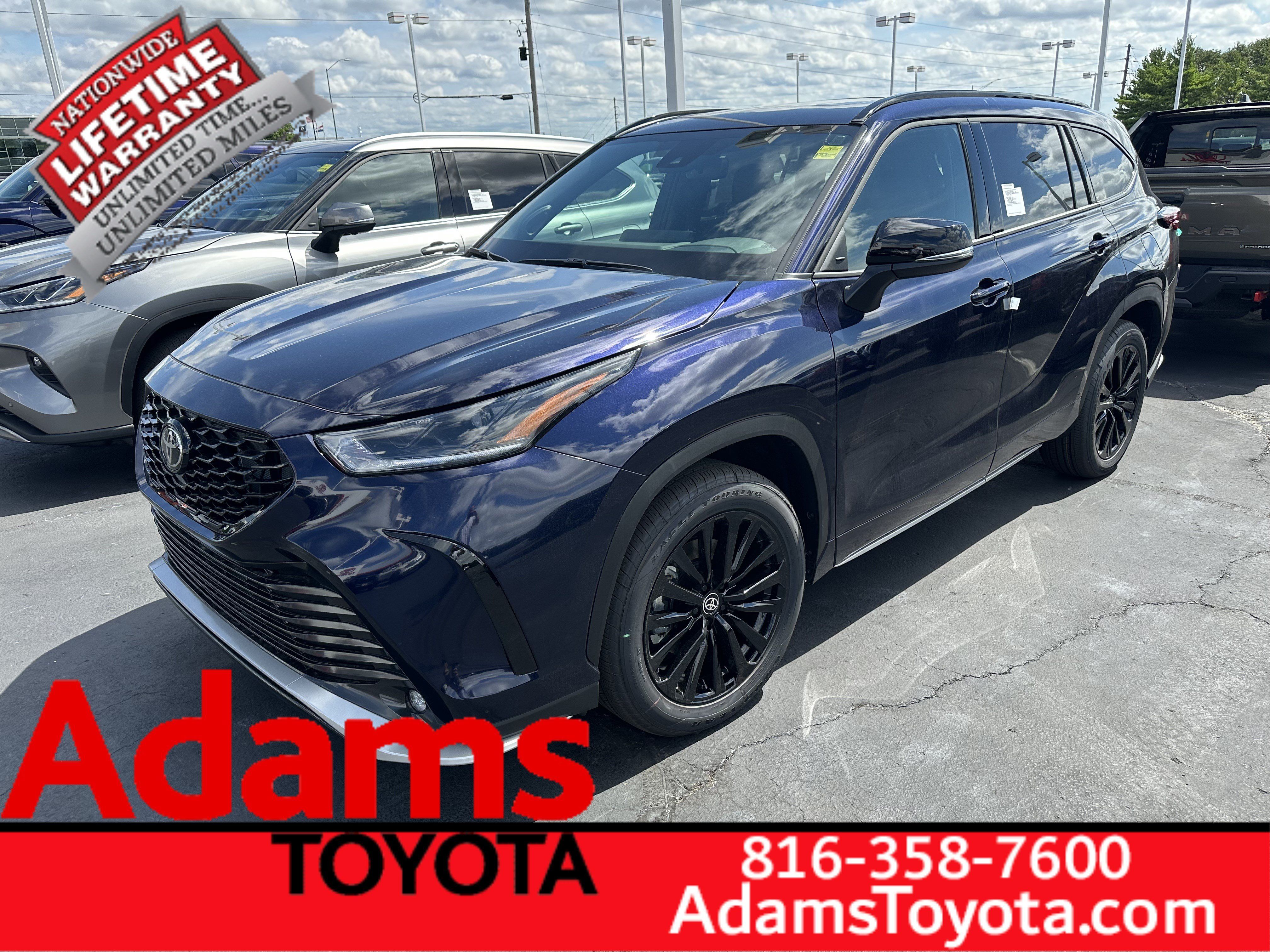 Used 2026 Toyota Highlander XSE AWD/4WD image 4