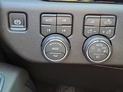 Used 2026 Chevrolet Silverado 1500 RST w/ Safety Package AWD/4WD image 15