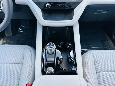 New 2026 Ford Explorer Platinum AWD/4WD image 31